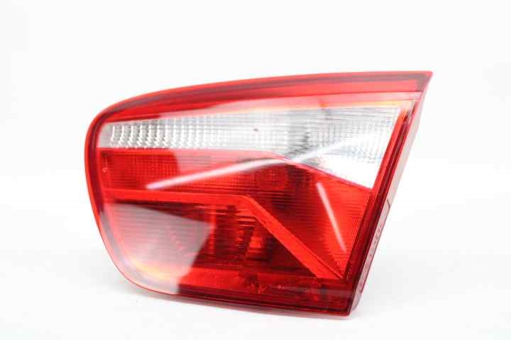 Piloto posterior 6J8945094