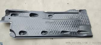 Revestimiento de los bajos 3C8825202B