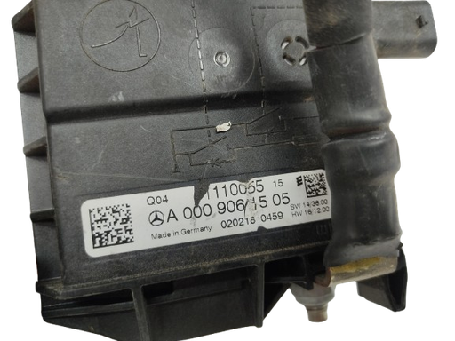 Poste positivo de la batería limitador de corriente A0009061505